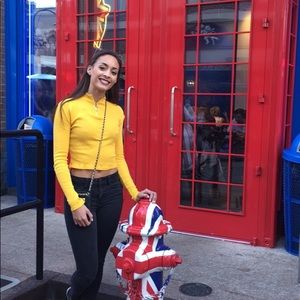 Meet your Posher, Olivia